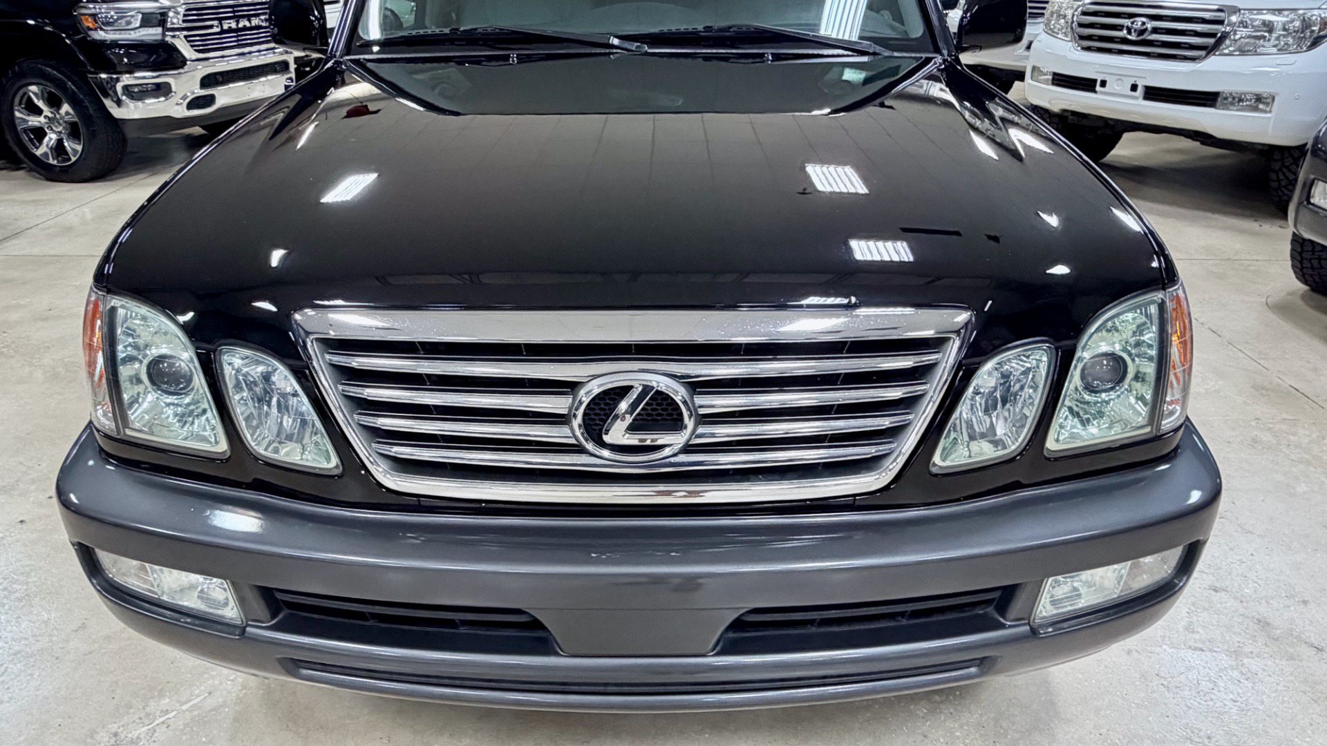 Used 2007 Lexus LX 470 4WD w/ Limited Edition image 19