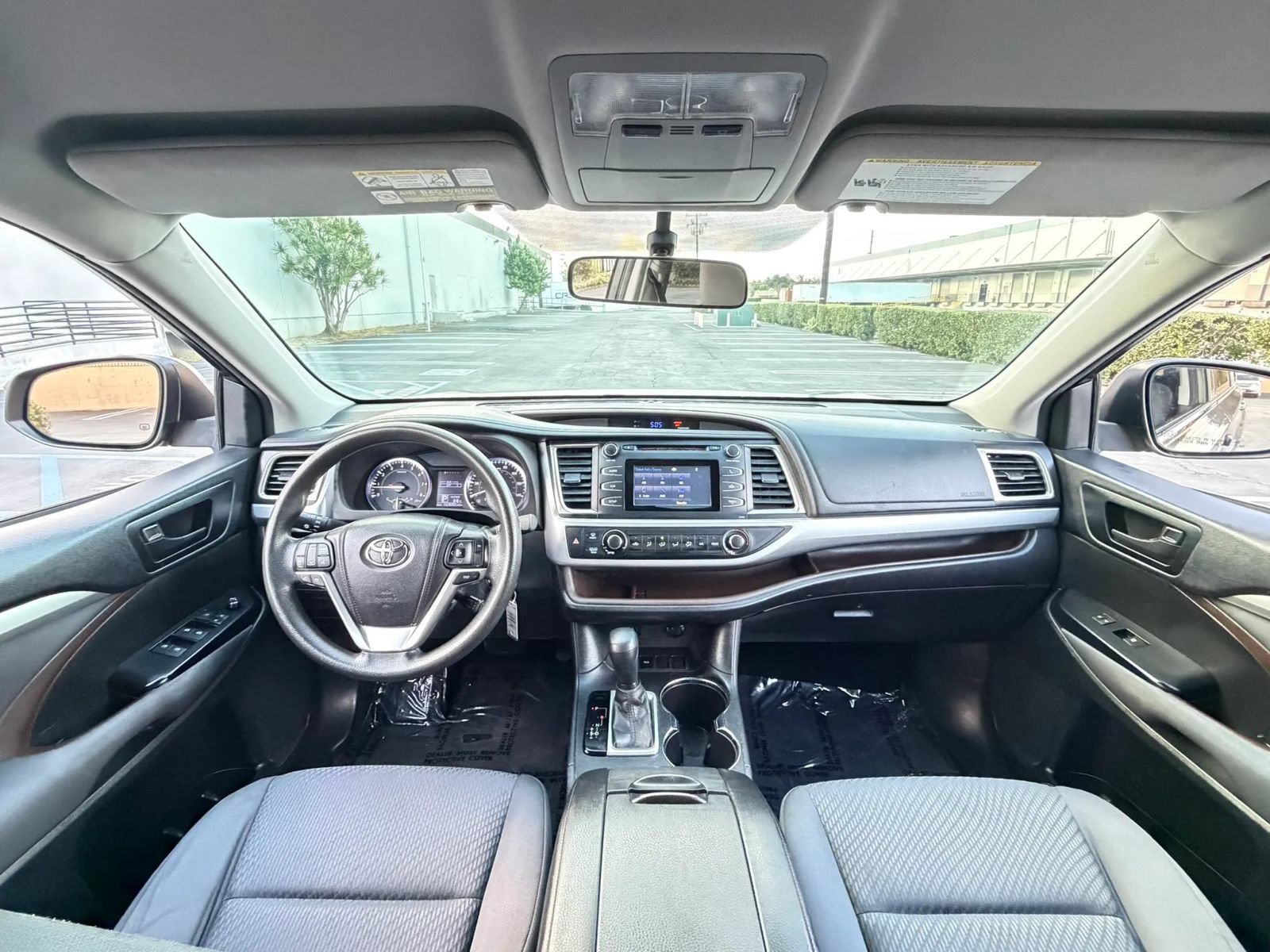 Used 2014 Toyota Highlander LE FWD image 18