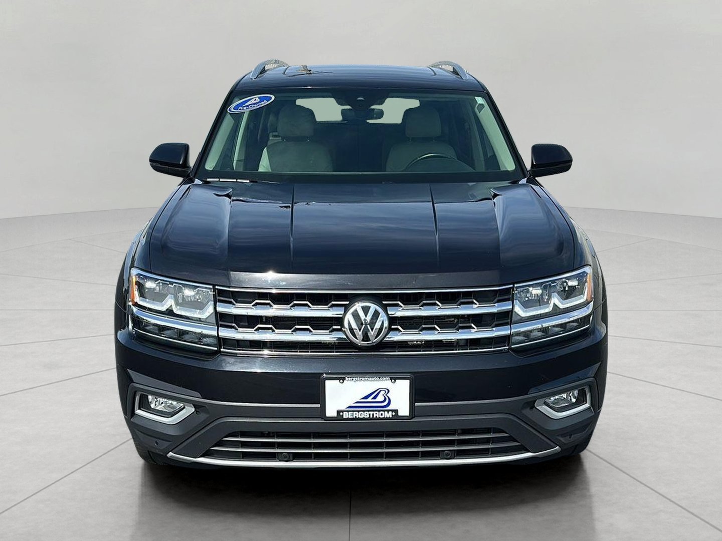 Used 2019 Volkswagen Atlas SEL AWD/4WD image 2