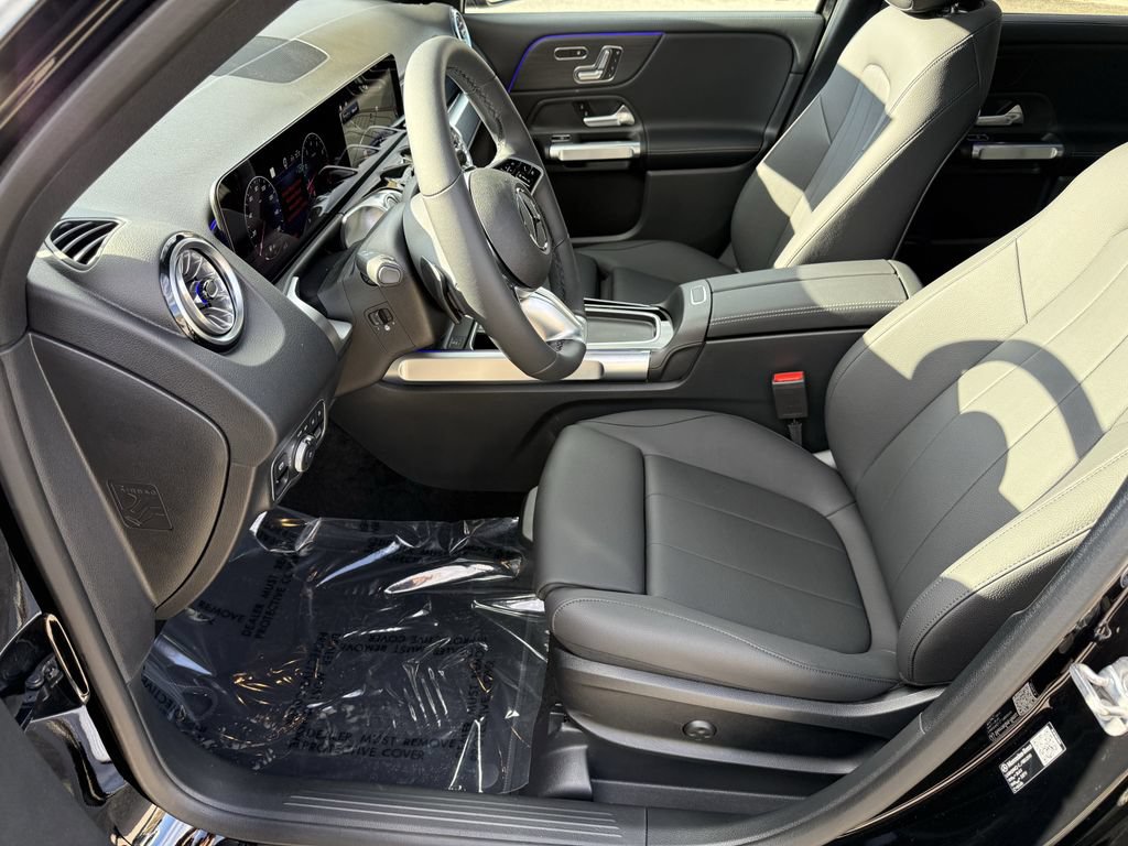 New 2026 Mercedes-Benz GLB 250 4MATIC image 9