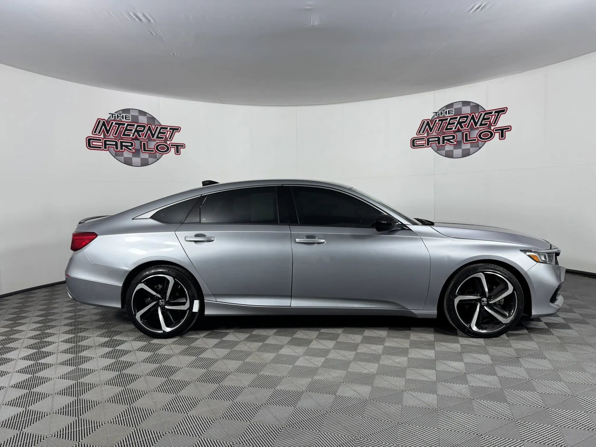 Used 2022 Honda Accord Sport image 8