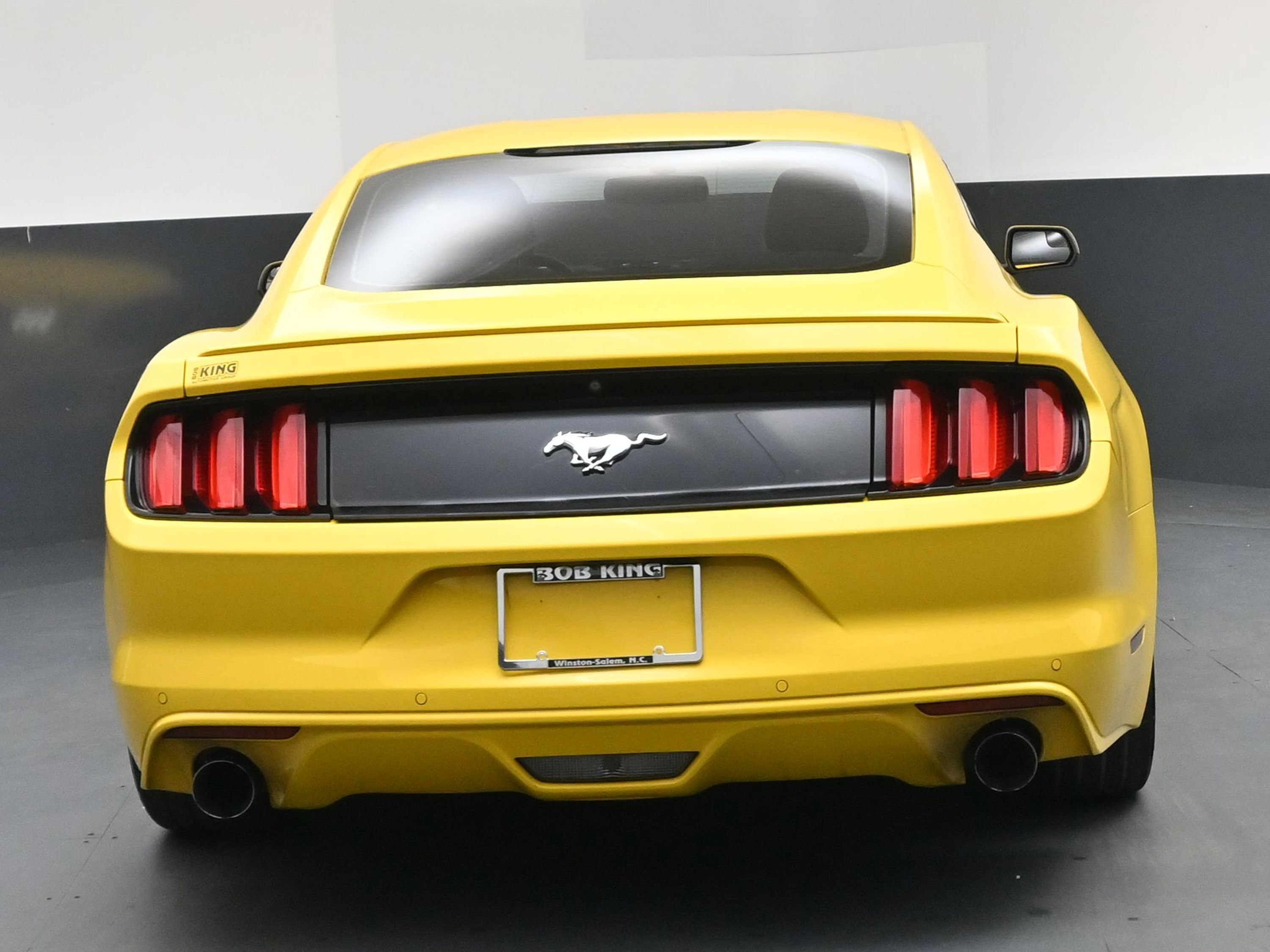 Used 2016 Ford Mustang EcoBoost image 19