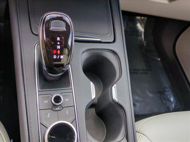 Used 2022 Cadillac XT4 Luxury w/ Driver Awareness Package image 12