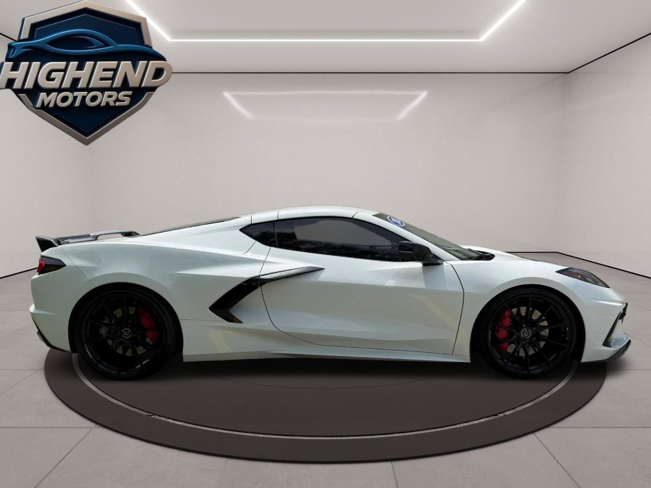 Used 2021 Chevrolet Corvette Stingray Coupe w/ Z51 Performance Package RWD image 7