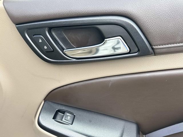 Used 2016 Chevrolet Suburban LT w/ Luxury Package image 18