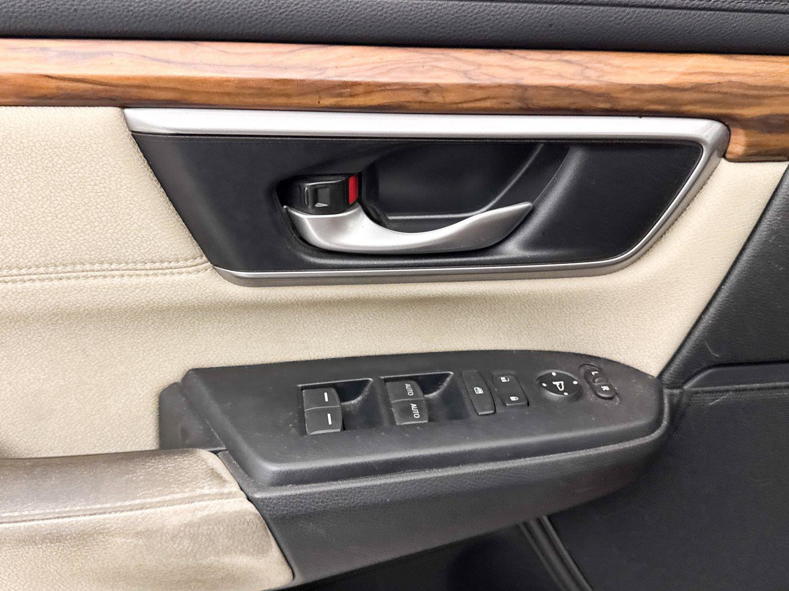 Used 2018 Honda CR-V EX image 19