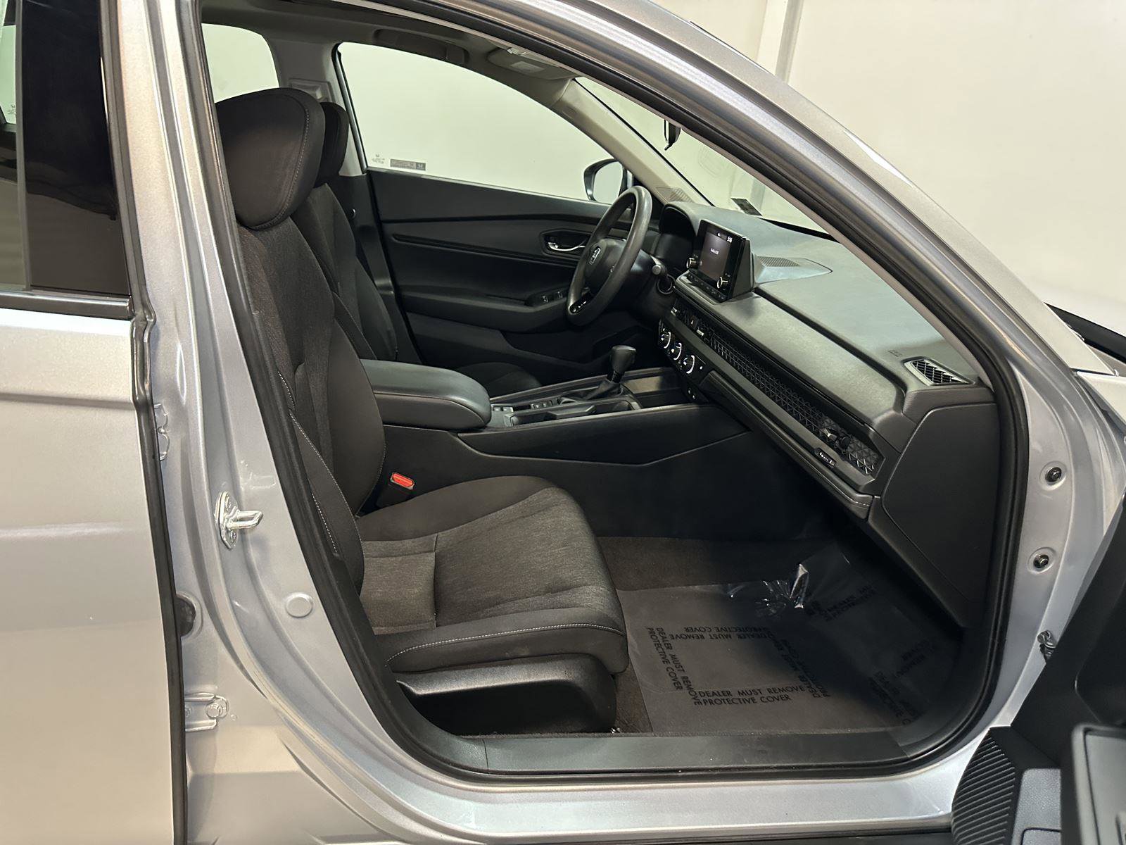 Certified 2023 Honda Accord EX image 39