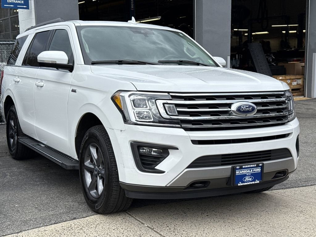 Used 2021 Ford Expedition XLT image 1