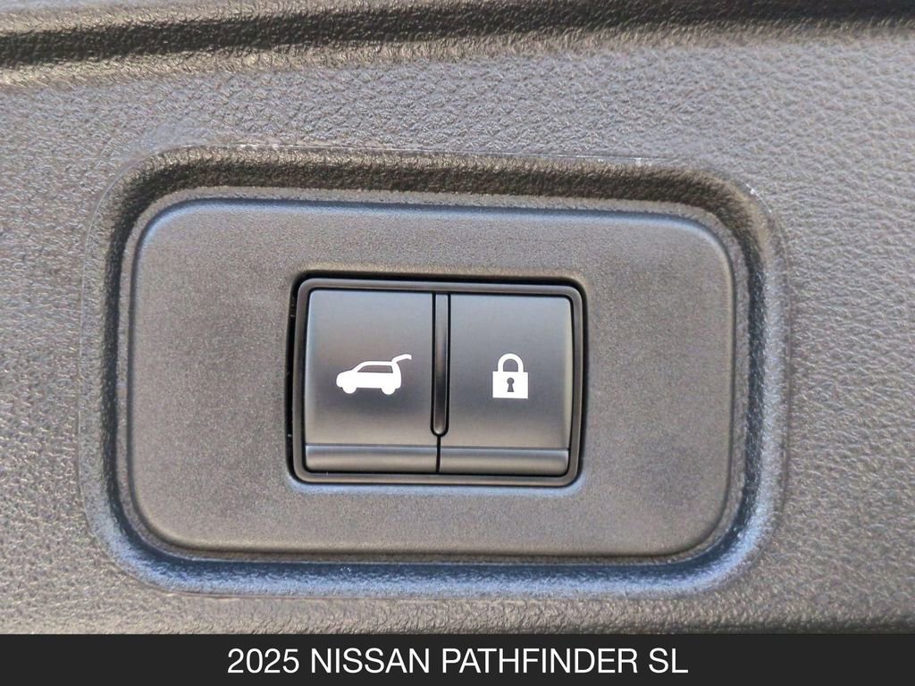 Certified 2025 Nissan Pathfinder SL AWD/4WD image 25