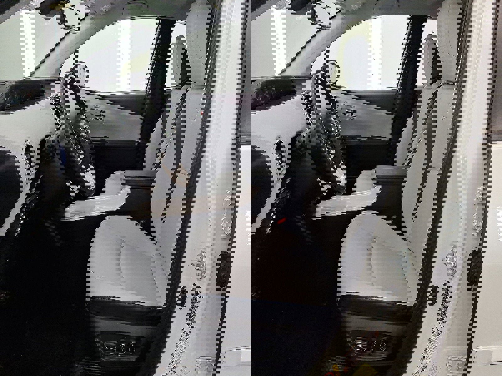 Used 2017 Toyota Prius Four Touring image 11