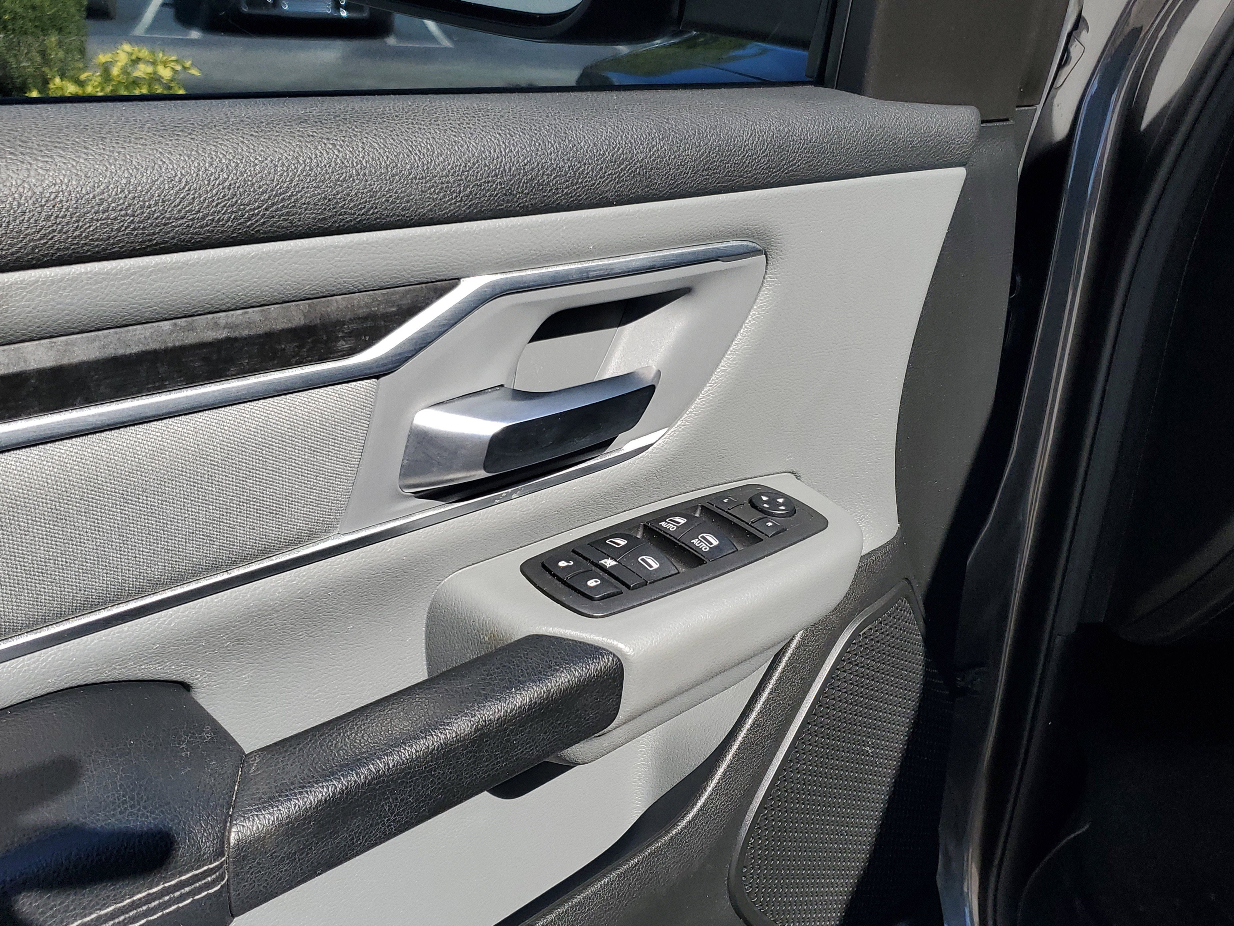 Used 2019 RAM 1500 Big Horn image 17