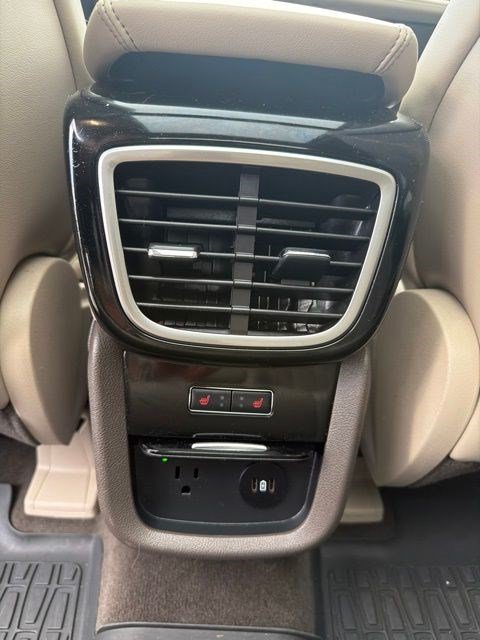Used 2023 Lincoln Nautilus Reserve AWD/4WD image 22