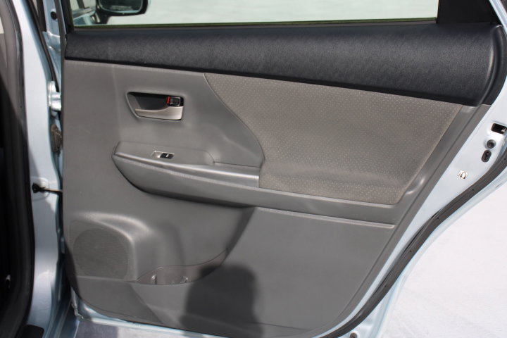 Used 2012 Toyota Prius V Three image 15