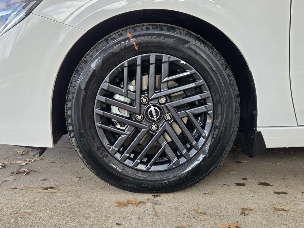 New 2026 Nissan Sentra SV w/ Floor Mat Package FWD image 6