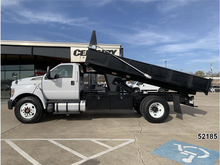 Used 2022 Ford F750 2WD Regular Cab Super Duty image 6