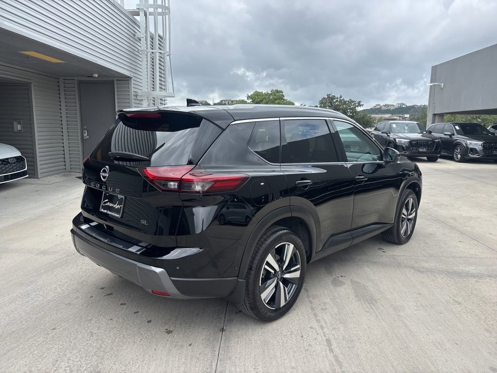 Used 2024 Nissan Rogue SL FWD image 6