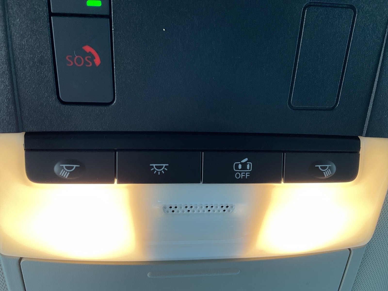 Used 2024 Nissan Pathfinder SL FWD image 16