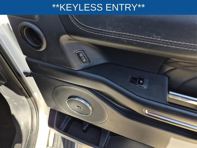 Used 2023 Ford Expedition Platinum image 16