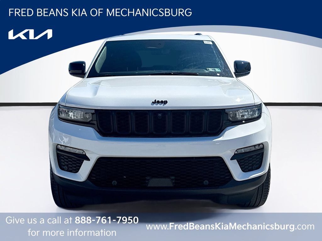 Used 2025 Jeep Grand Cherokee Limited w/ Luxury Tech Group II AWD/4WD image 2