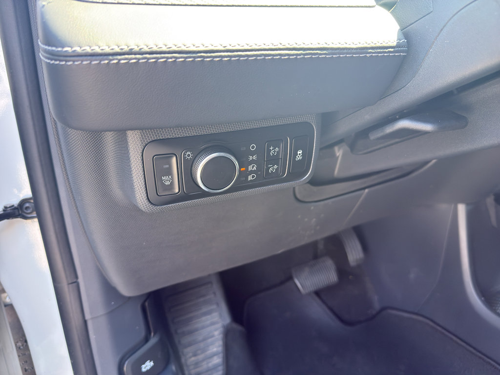 Used 2025 Ford Mustang Mach-E Select w/ Comfort Package Lite RWD image 12