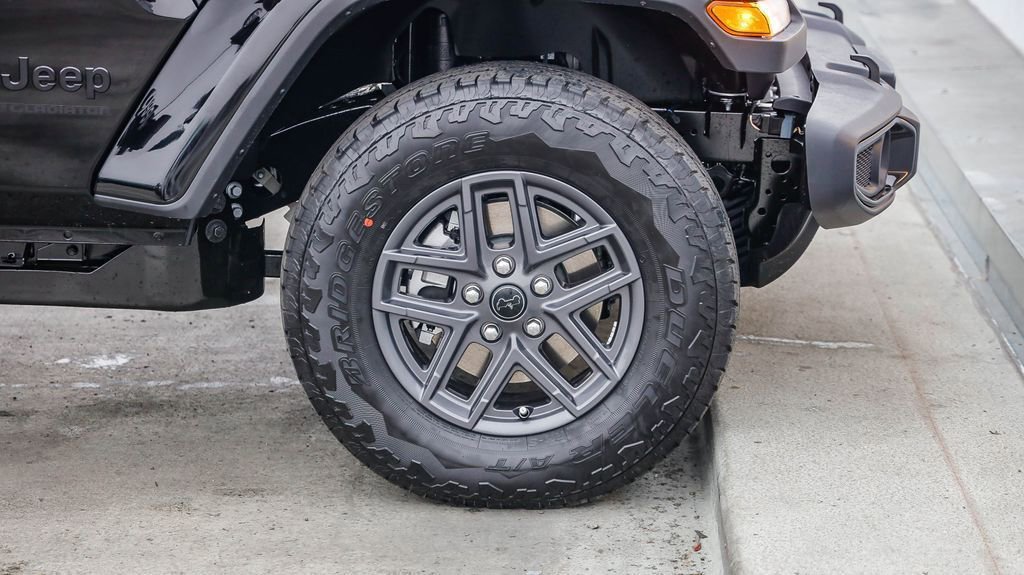 New 2026 Jeep Gladiator Sport image 11