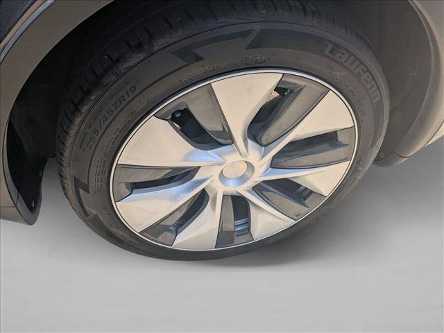 Used 2023 Tesla Model Y Long Range AWD/4WD image 20