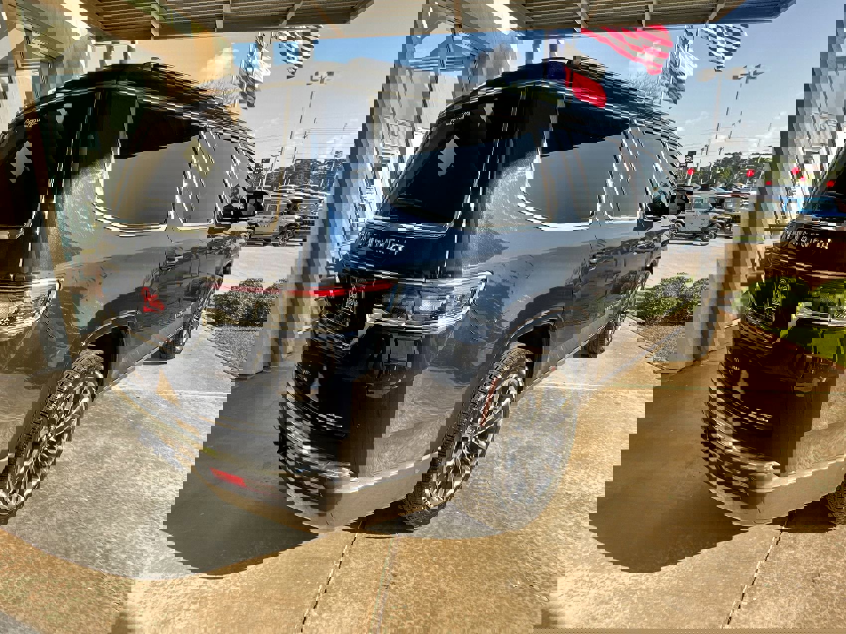 New 2022 Jeep Grand Wagoneer Series II image 8