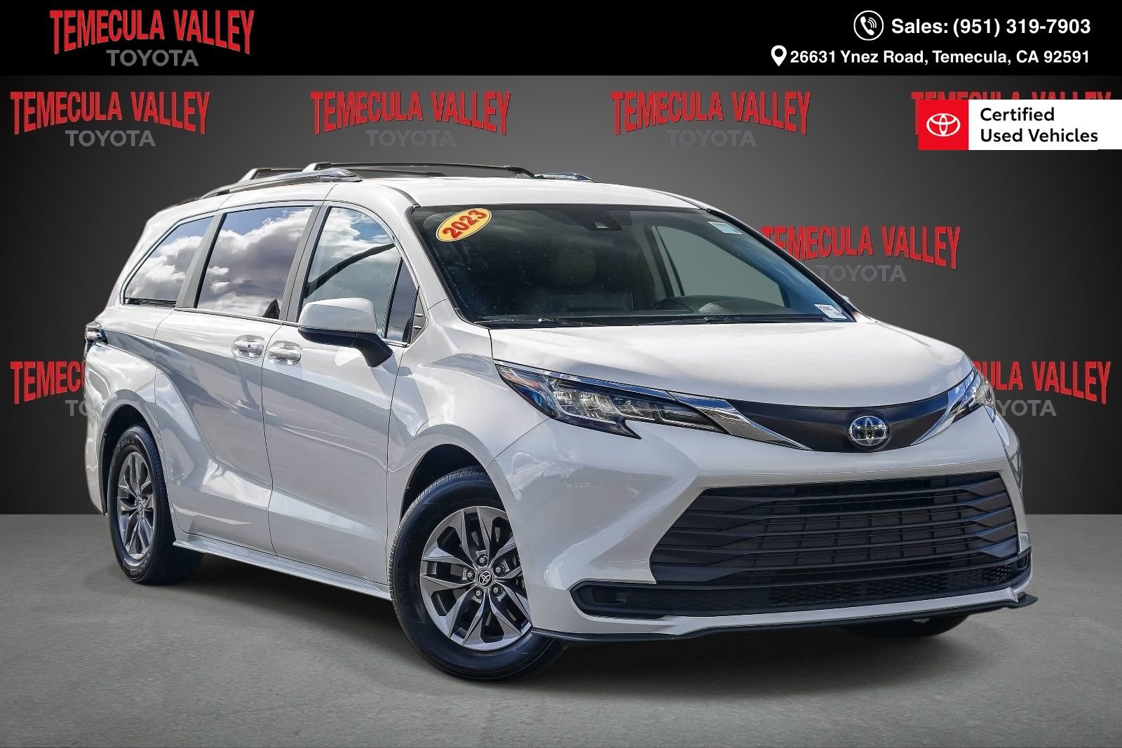 Used 2023 Toyota Sienna LE image 1