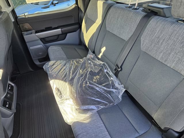 New 2026 Ford F250 XLT w/ XLT Premium Package AWD/4WD image 24