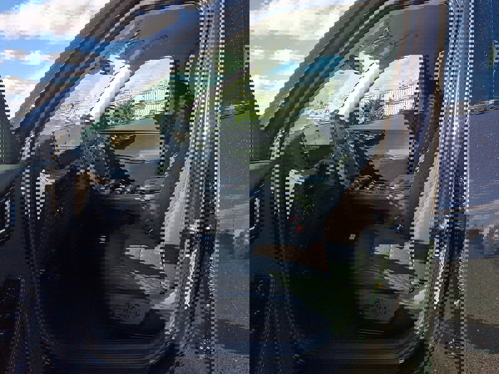 New 2025 Kia EV6 Light w/ Light LR Technology Package image 9