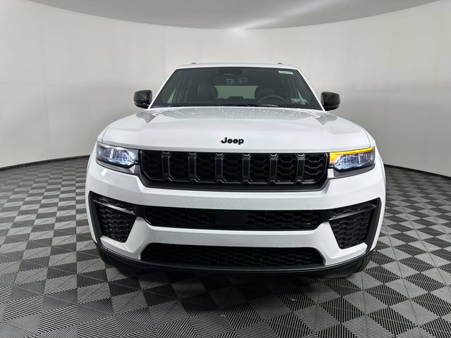 New 2026 Jeep Grand Cherokee Altitude AWD/4WD image 11