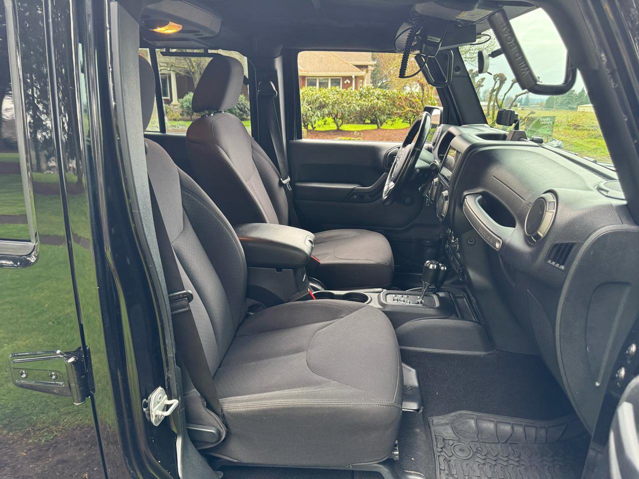 Used 2015 Jeep Wrangler Unlimited Sport image 13