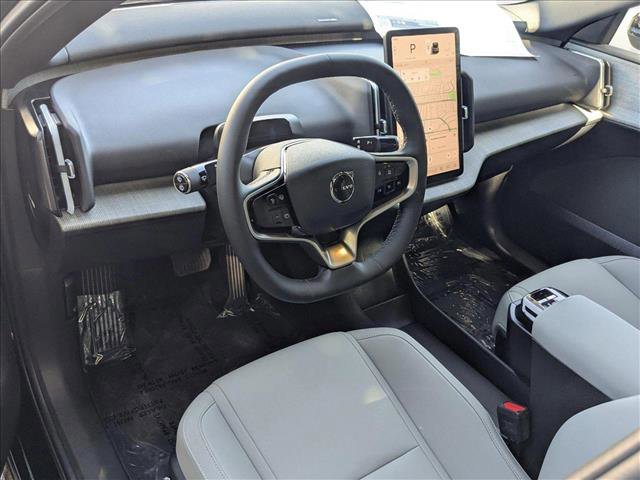 New 2025 Volvo EX30 Plus w/ Protection Package Premier image 3