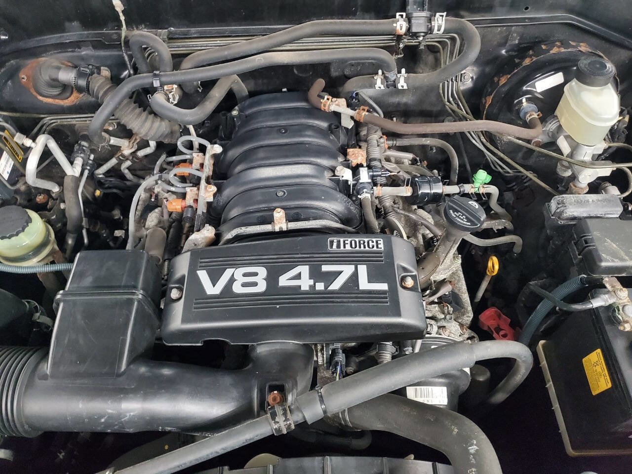 Used 2005 Toyota Sequoia SR5 AWD/4WD image 4