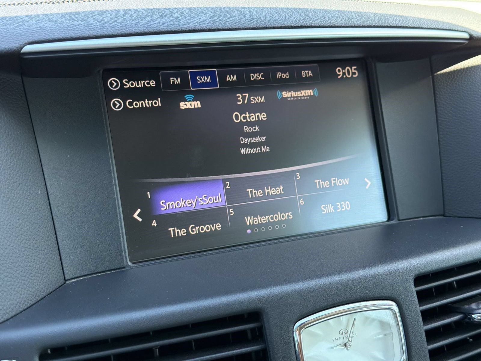 Used 2019 INFINITI Q70 Luxe RWD image 20
