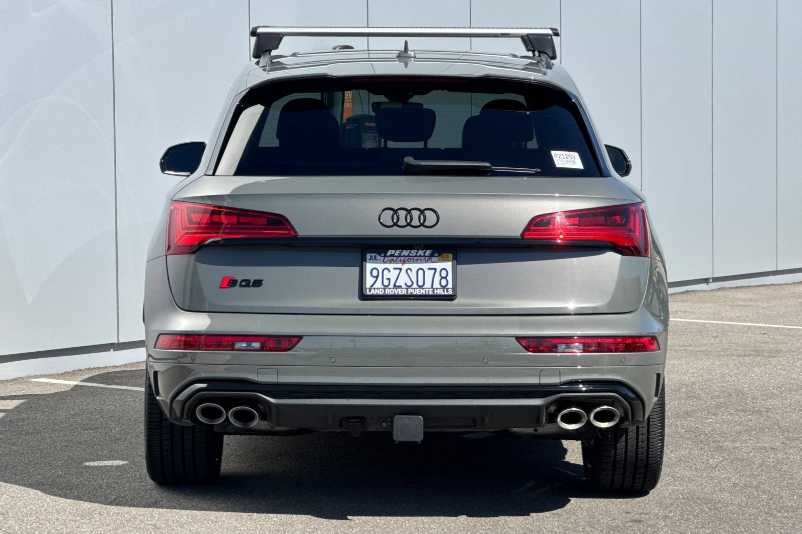 Used 2023 Audi SQ5 Prestige w/ Prestige Package AWD/4WD image 4