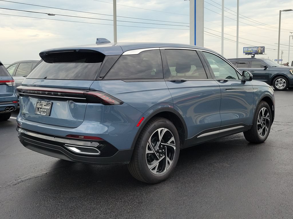New 2026 Lincoln Nautilus Premier AWD/4WD image 4