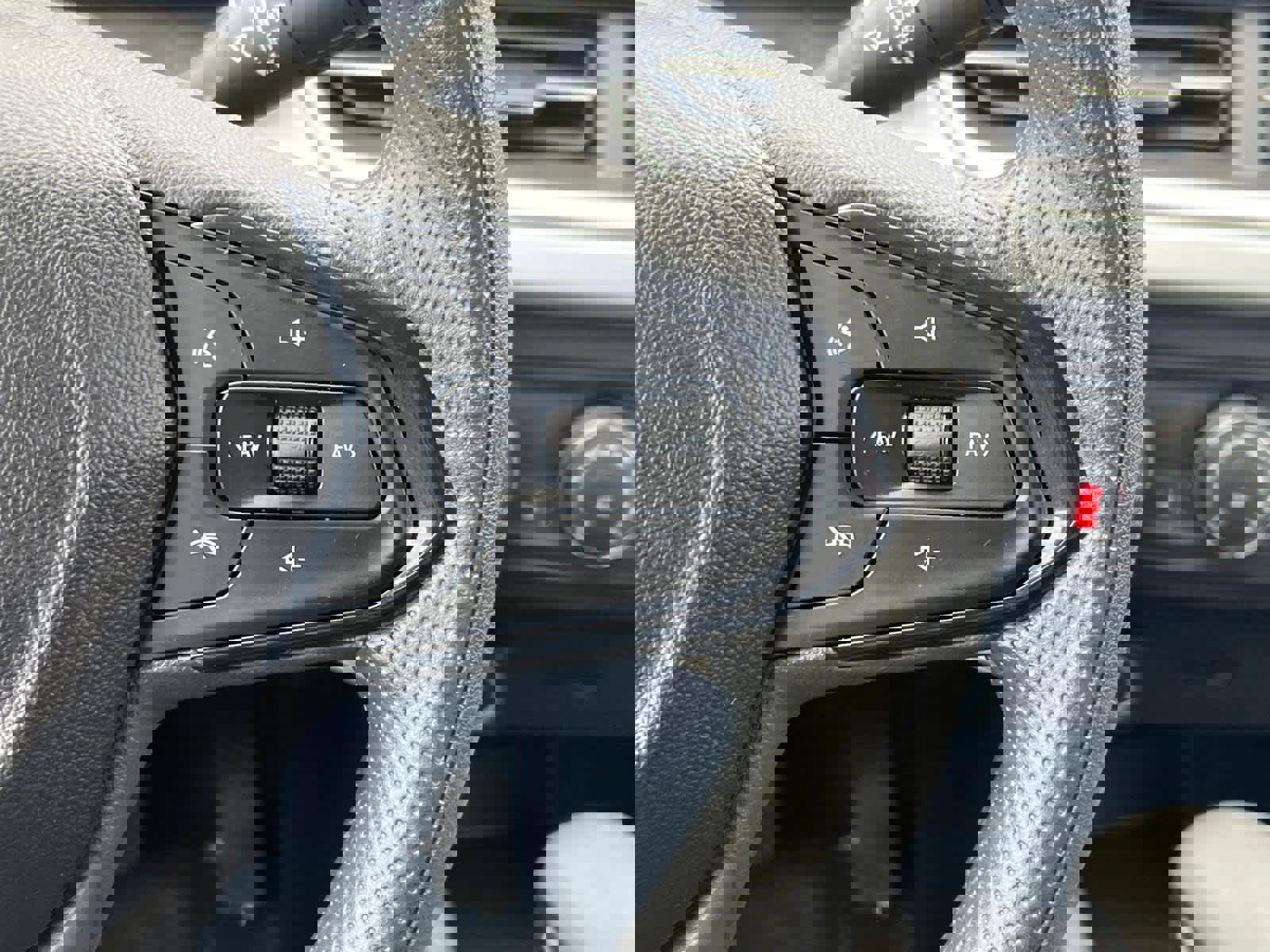 Certified 2025 Chevrolet Trax LS w/ LS Convenience Package image 20