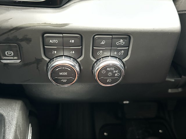 Used 2024 GMC Sierra 2500 AT4 w/ AT4 Preferred Package AWD/4WD image 24