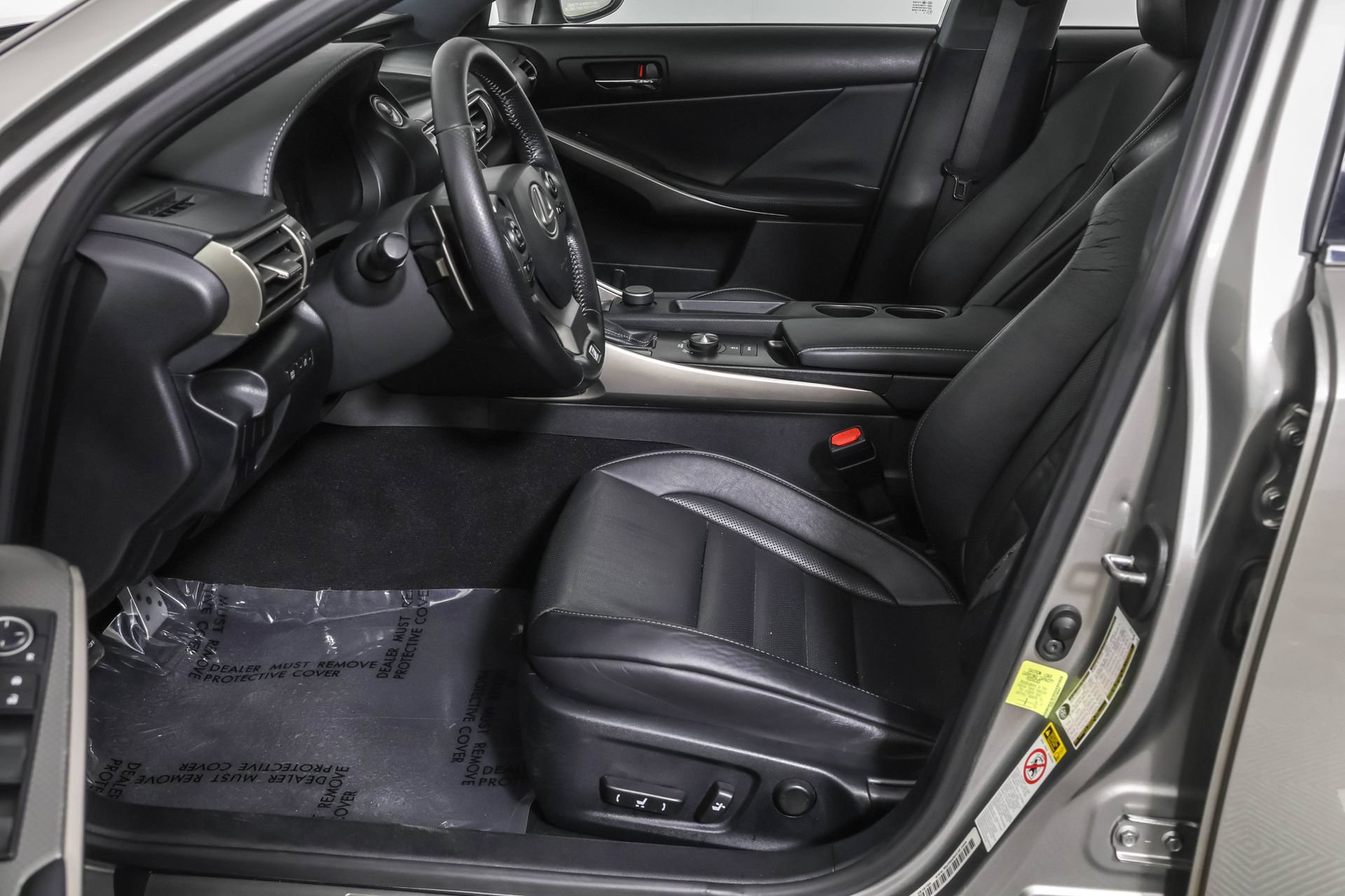 Used 2016 Lexus IS 200t w/ F Sport Package RWD image 22