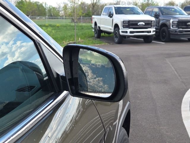 Used 2015 Jeep Cherokee Latitude w/ Cold Weather Group image 6