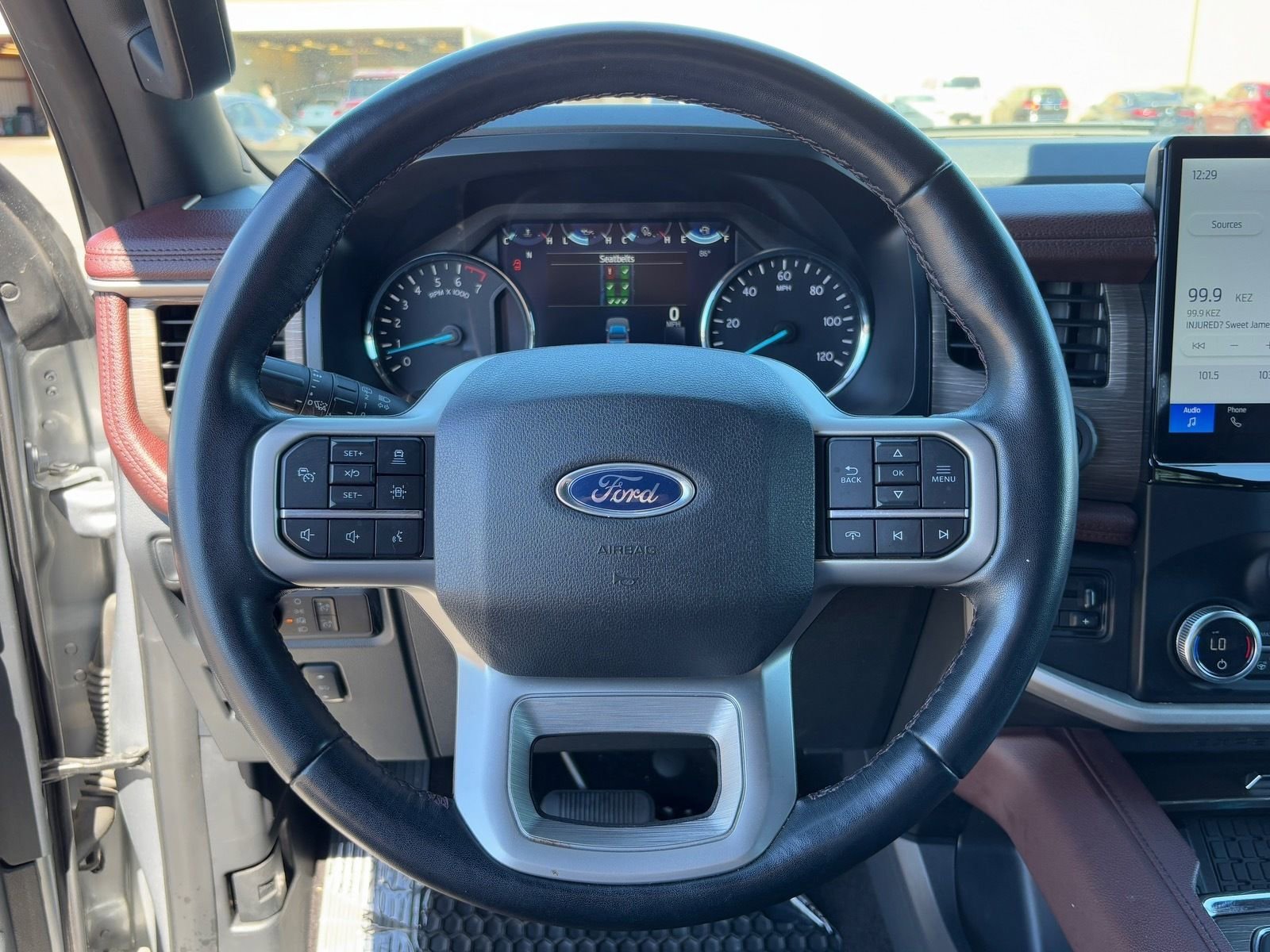 Used 2023 Ford Expedition Max Limited image 18