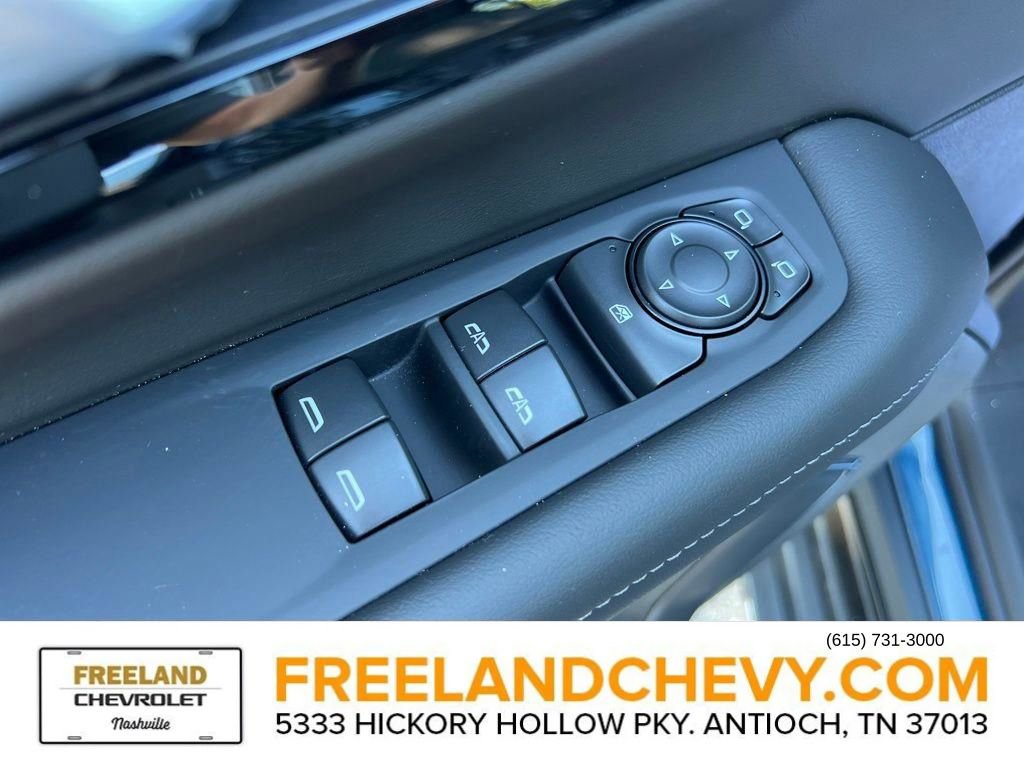 New 2025 Chevrolet Suburban LS image 17