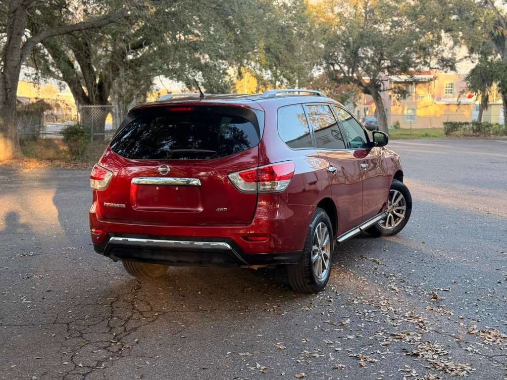 Used 2016 Nissan Pathfinder S image 5