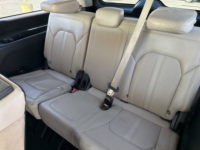 Used 2022 Ford Expedition Max Limited image 16