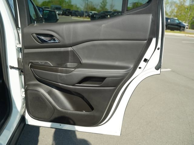 Used 2023 GMC Acadia SLT FWD image 23