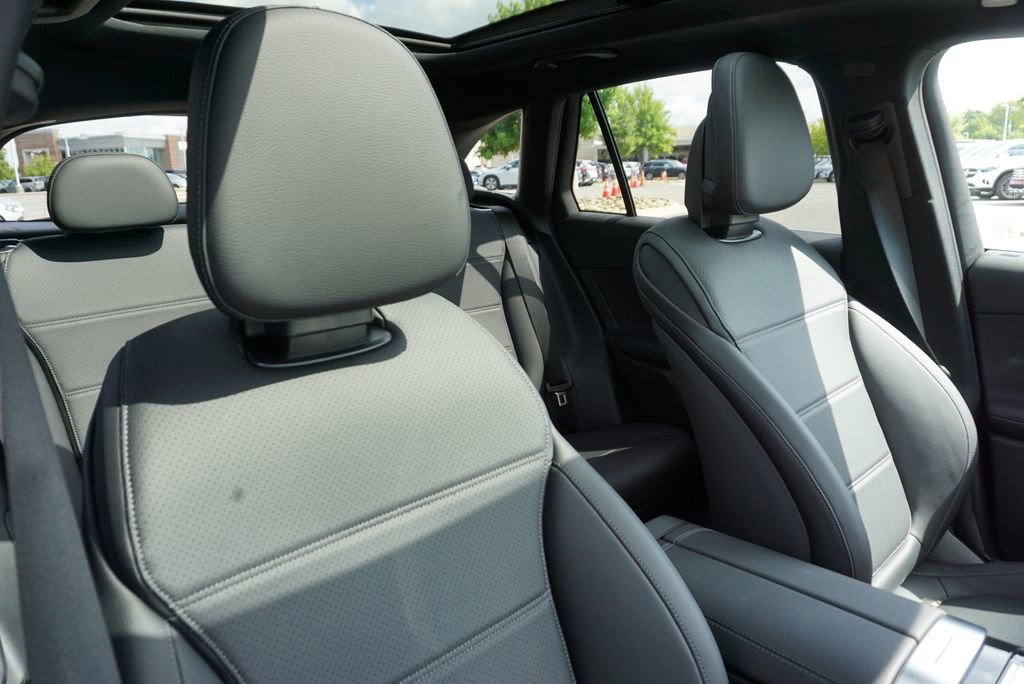 Certified 2025 Mercedes-Benz GLC 300 4MATIC image 65