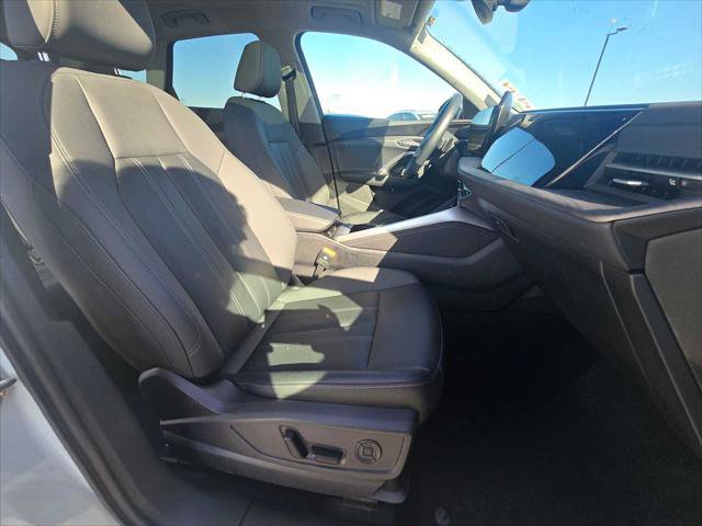 Used 2025 Audi Q5 Premium w/ Convenience Package AWD/4WD image 10