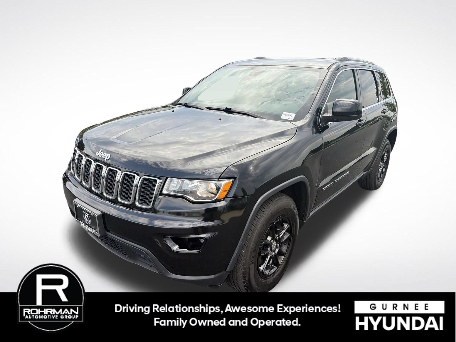 Used 2019 Jeep Grand Cherokee Laredo AWD/4WD image 4