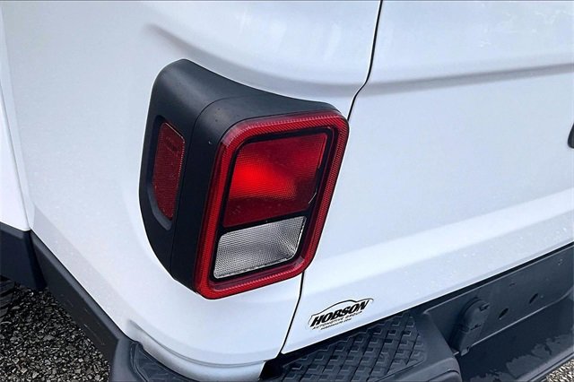 Used 2021 Jeep Gladiator Willys image 29